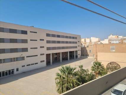 Piso en venta en Almería