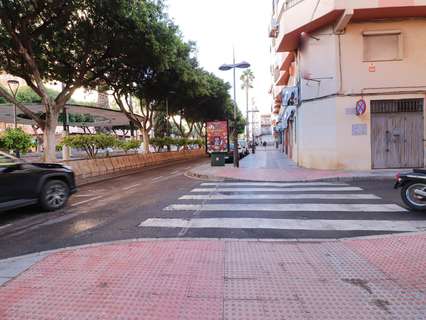 Local comercial en venta en Almería