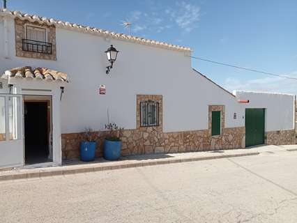 Casa en venta en Lezuza