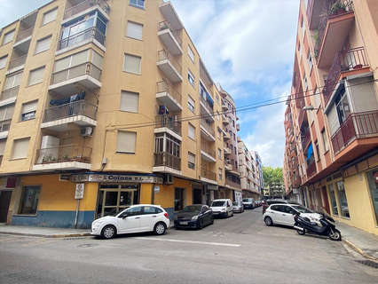 Local comercial en venta en Oliva