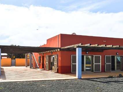 Villa en venta en Antigua zona Caleta De Fuste, rebajada