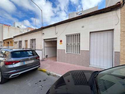 Casa en venta en Guardamar del Segura rebajada