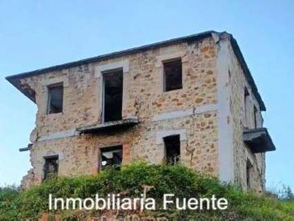 Casa en venta en Zalla