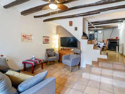 Casa en venta en Castellví de Rosanes