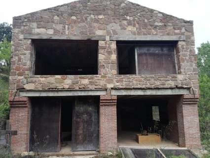Edificio en venta en Rellinars