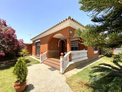 Chalet en venta en Chipiona