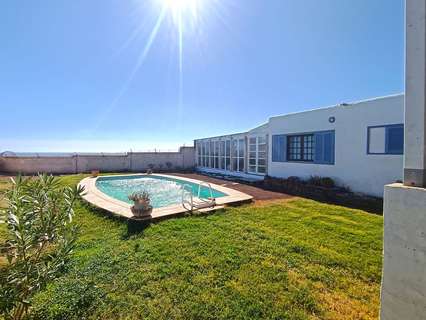 Villa en venta en Arico zona La Jaca, rebajada