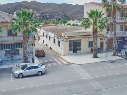 Local comercial en venta en Fines