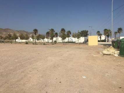 Parcela urbana en venta en Vícar