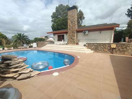 Villa en venta en Petrer