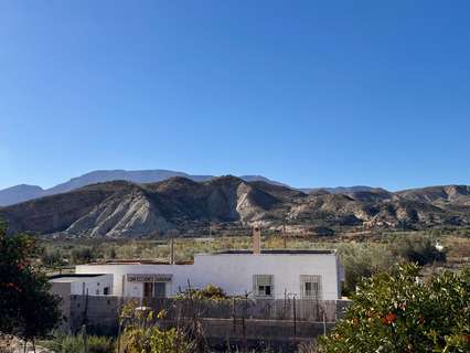 Cortijo en venta en Santa Cruz de Marchena