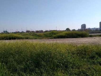 Parcela urbana en venta en Alzira