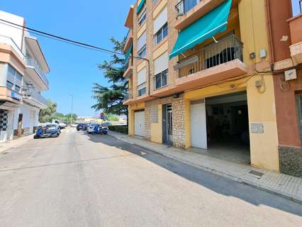 Local comercial en venta en Alzira