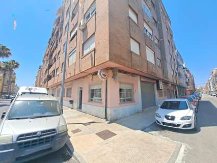 Local comercial en venta en Alzira