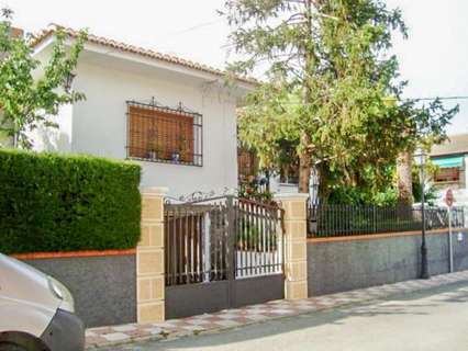 Chalet en venta en La Zubia