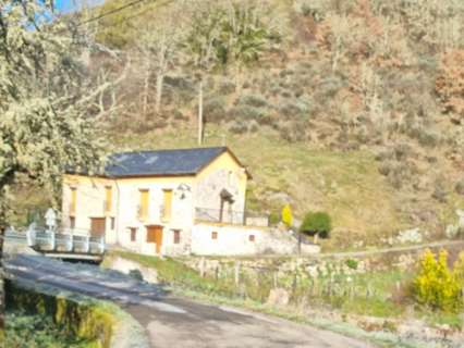 Casa en venta en Vega de Valcarce