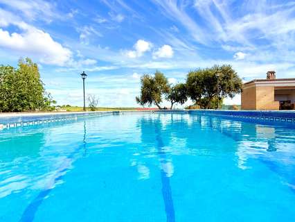 Chalet en venta en Carmona