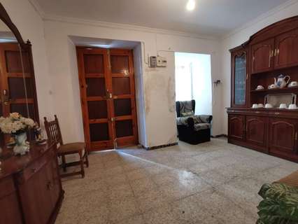 Casa en venta en Baena, rebajada