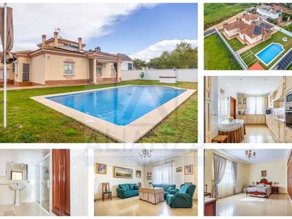 Chalet en venta en Tomares