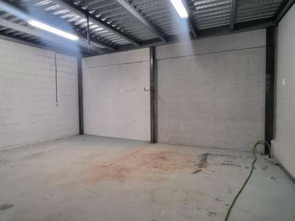 Nave industrial en venta en Dos Hermanas