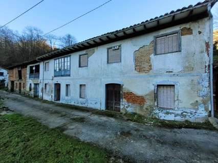 Villa en venta en Llanes, rebajada