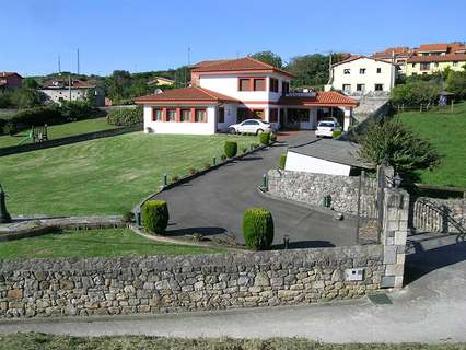 Villa en venta en Llanes