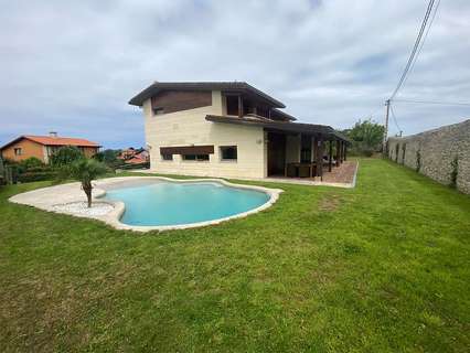 Villa en venta en Llanes