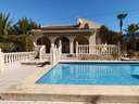 Chalet en venta en Torrevieja