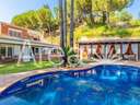 Chalet en venta en Sant Vicenç de Montalt
