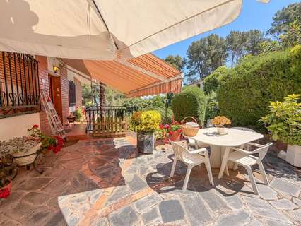 Casa en venta en Castellví de Rosanes
