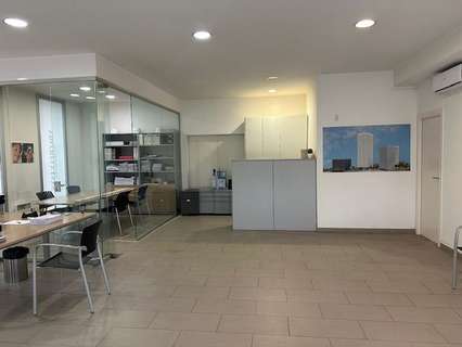 Local comercial en alquiler en Santa Coloma de Gramenet zona Sta Coloma / Singuerlín