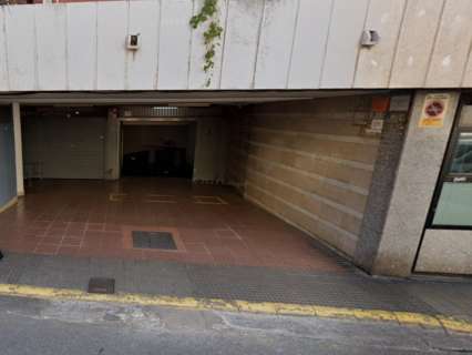 Plaza de parking en venta en Santa Coloma de Gramenet zona Sta Coloma/Iglesia Mayor