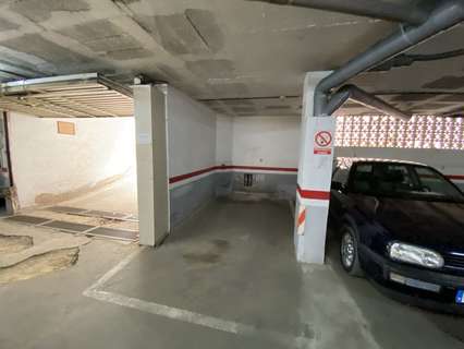 Plaza de parking en venta en Santa Coloma de Gramenet, rebajada