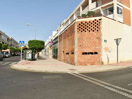 Local comercial en venta en Huércal de Almería, rebajado