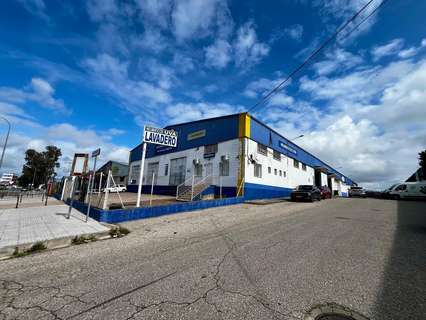 Nave industrial en venta en Badajoz