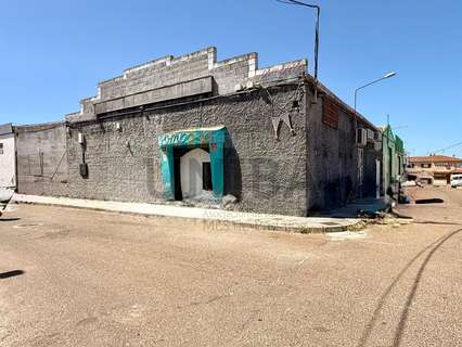 Nave industrial en venta en Badajoz