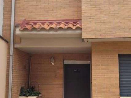 Casa en venta en Fuentes de Ebro