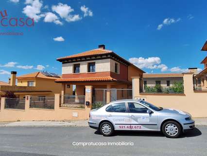 Chalet en venta en Torrecaballeros