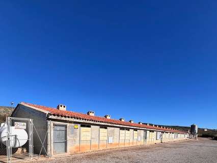 Nave industrial en venta en Alcublas
