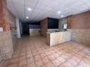 Local comercial en alquiler en Llíria