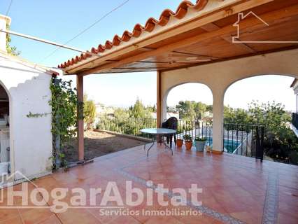 Chalet en venta en Chiva