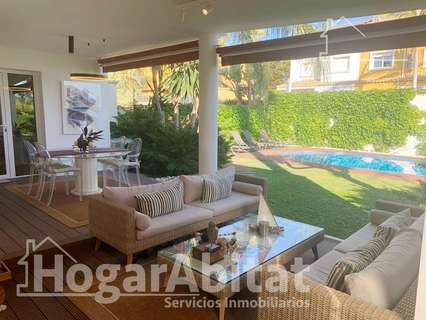 Chalet en venta en La Pobla de Vallbona rebajado