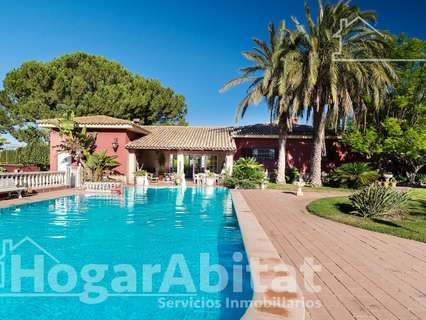 Chalet en venta en La Pobla de Vallbona