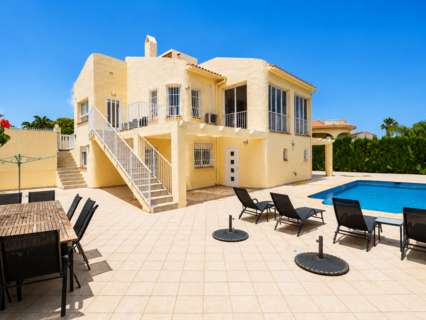 Villa en venta en La Nucía