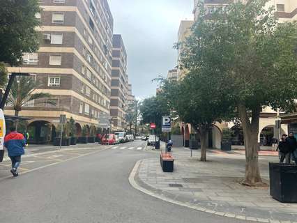 Local comercial en venta en Almería