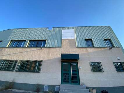 Nave industrial en venta en Torres de la Alameda