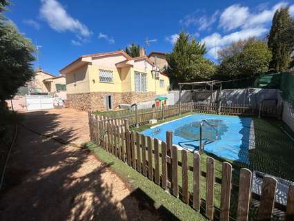 Chalet en venta en Pioz