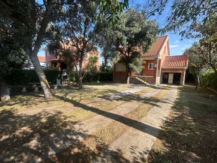 Chalet en venta en Pioz