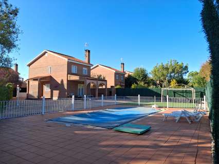 Chalet en venta en Pioz