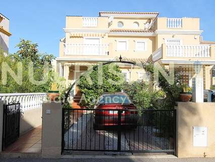 Villa en venta en Orihuela